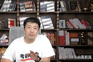 意媒：洛卡特利比赛中髋关节受伤，主动要求下场